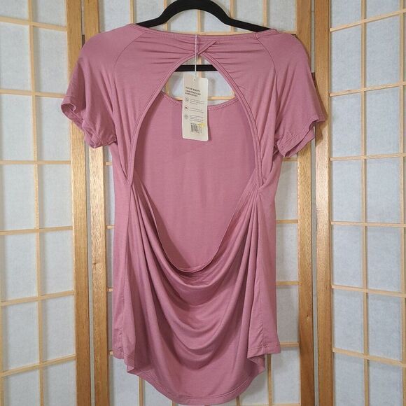NWT The Free Yoga Sm Open Back Top - Picture 5 of 16